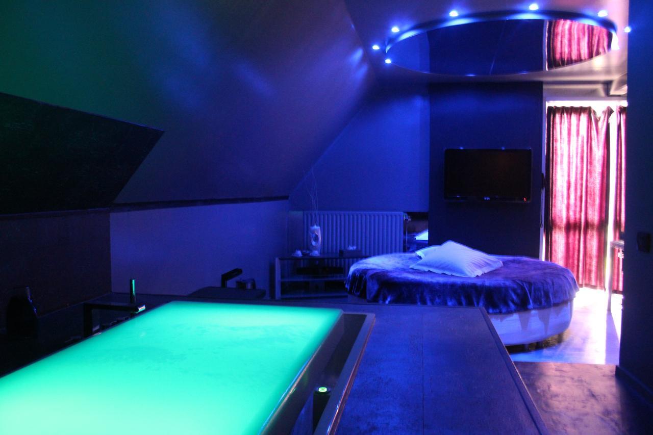 Bubble Lounge Hotel Hooglede Exterior foto